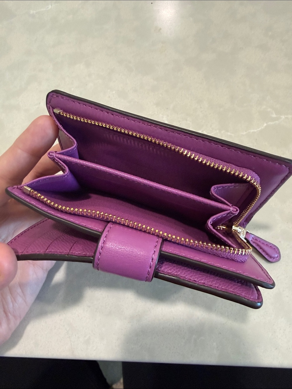COACH Signature Canvas Compact Wallet in Brown Purple, New - Picture 4 of 4